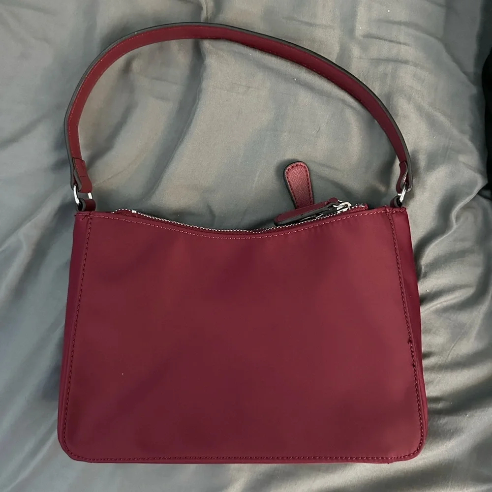 Guess Shoulder Bag - Picture 2 of 4